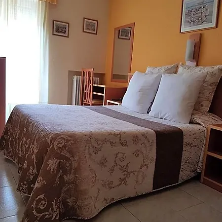 Fray Juan Gil Otel