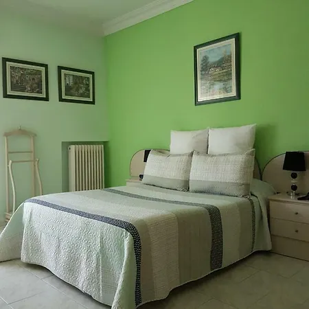 酒店 弗雷胡安吉尔酒店 2*